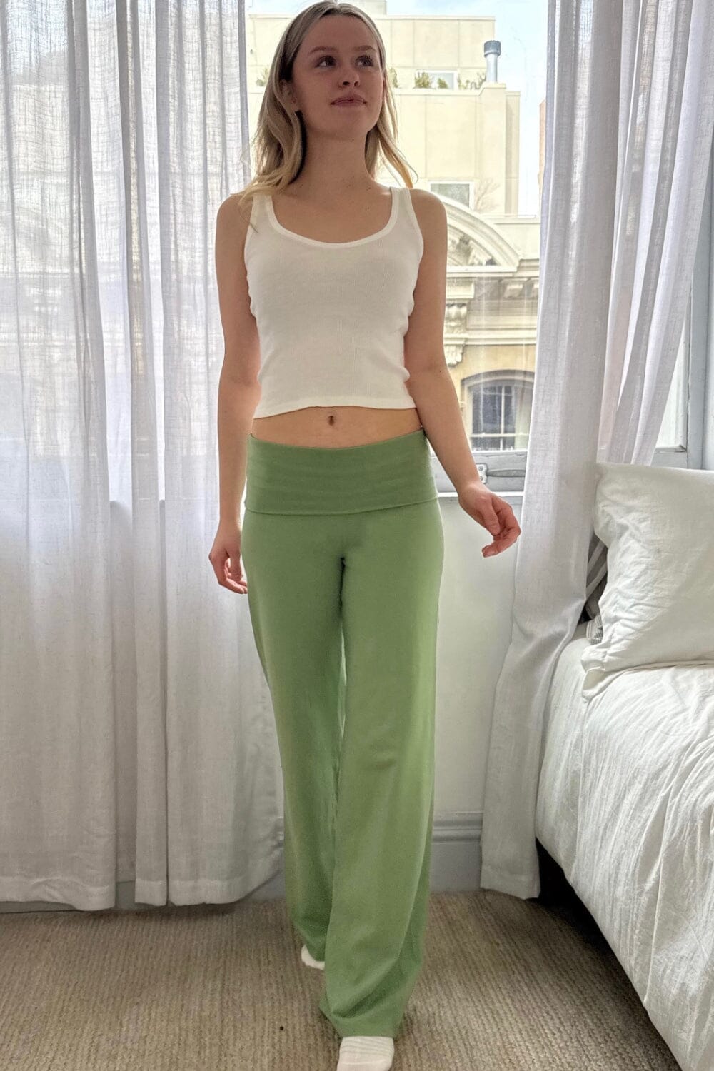 Mia Relaxed Wide-Leg Trousers
