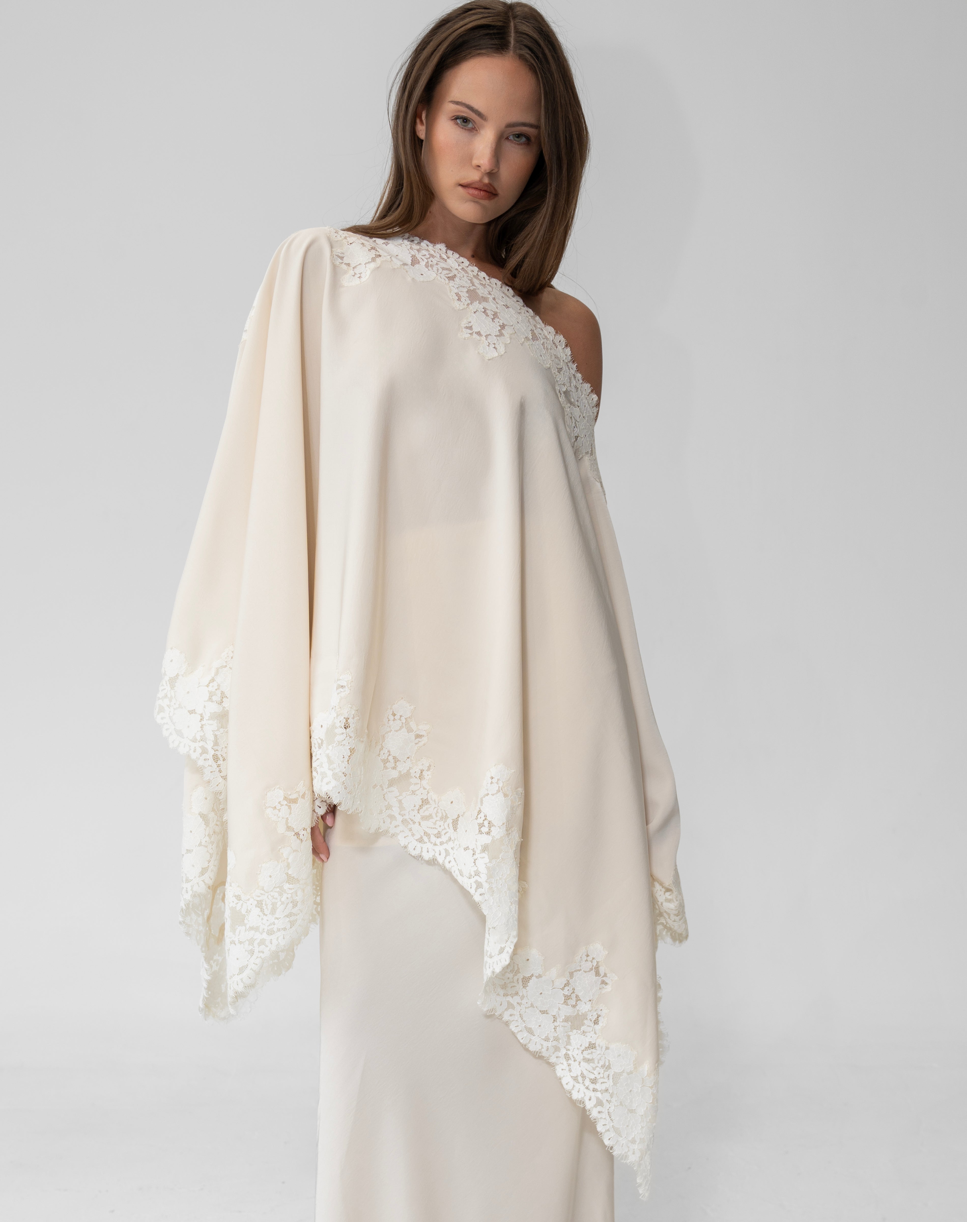 Elsie Lace Cape Top Ivory